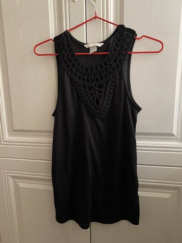 Футболки: Футболка H&M, XS (EU 34), S (EU 36)