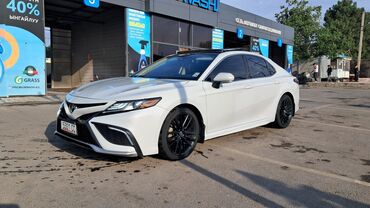 мото чопер: Toyota Camry: 2021 г., 2.5 л, Автоматтык, Бензин, Седан