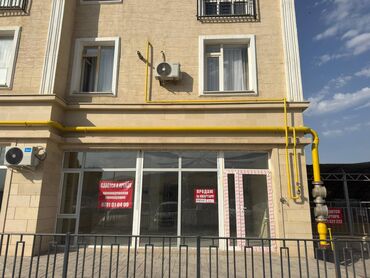 аренда офисов в бизнес центре: Продаю Офис 112 м², Без ремонта, Без мебели, 1 этаж