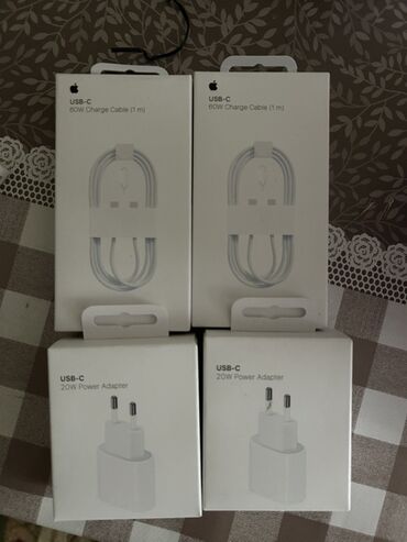 крепление на тв: Кабель-1300 Адаптер-2000 Комплект аксессуаров Apple USB‑C: - Кабель