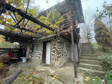 Kuće na prodaju: 42 kv. m, 2 sobe — 15