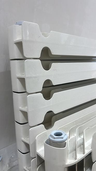 lalafo panel radiator: Ağ rəngli su radiatoru (seksiyalı) - Material: metaldan (seksiyalı — 2
