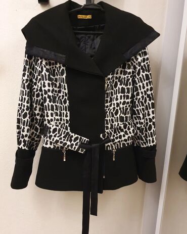 женские классические пальто: Palto S (EU 36)
