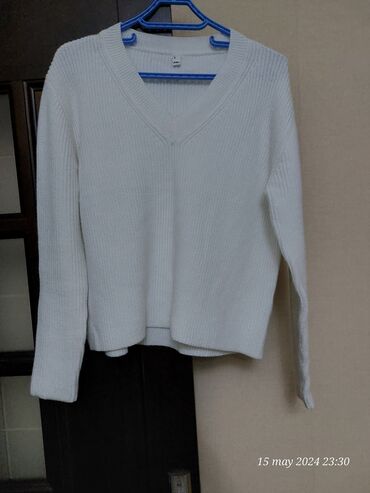 свитер: Женский свитер S (EU 36), цвет - Белый