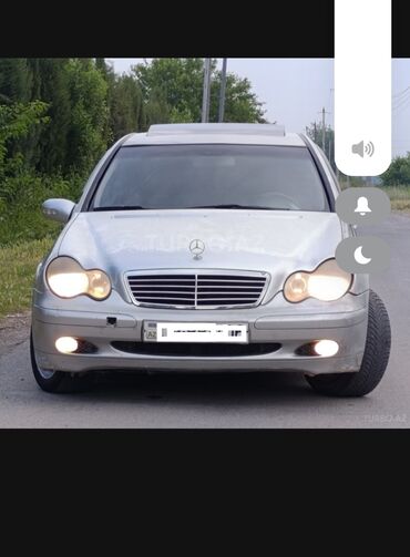 Mercedes-Benz: Mercedes-Benz C-Class sedan (W203), gümüş rəng. - Kuzov: 4 qapılı — 4