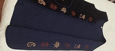 Пуховики и зимние куртки: Удлинённая куртка в отличном состояниимех отстёгивается. 350 сом — 7