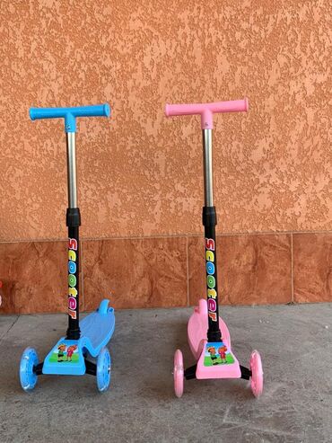 детская коляска чико: Продаю НОВЫЕ детские самокаты Легкие,удобные. Есть розовые и синие