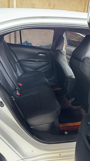 hongqi ehs9: Toyota Corolla: 2021 г., Автомат, Гибрид, Седан — 5