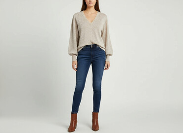 modne bluzki plus size: Жіноча блуза, розмір S