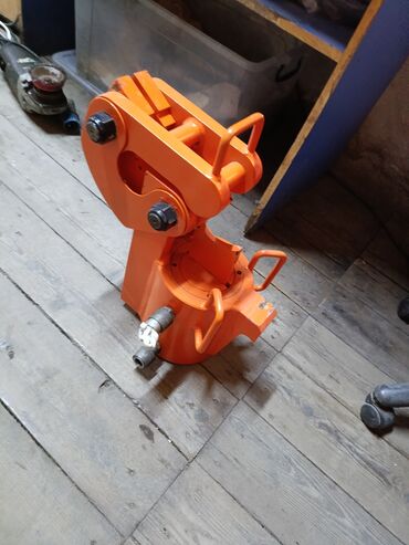 Ekskavatorlar: Hidravlik fırlanan qoşqu başlığı – ekskavator və ya kran üçün - Rəng — 1