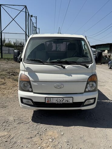 hyundai porter грузавой: Легкий грузовик, Б/у