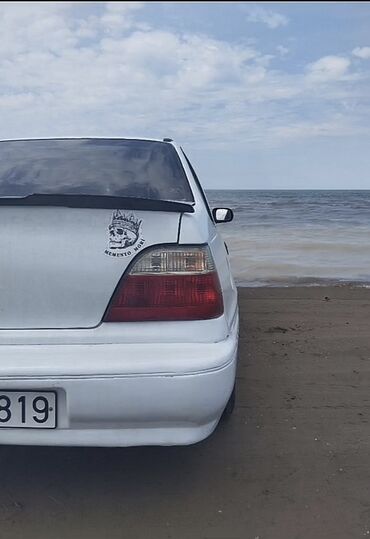 daewoo ravon arenda: Daewoo Nexia: 1.5 l | 1996 il Sedan