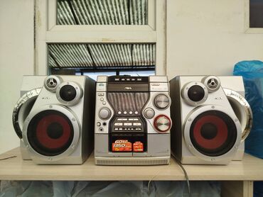 наушники ipod 5: Продаю недорого AIWA музыкальный центр есть AUX есть и другие муз