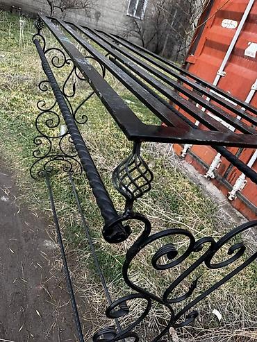 черные часы: Продам вешалку металлическая ковка размер примерный высота 1.30 см — 3
