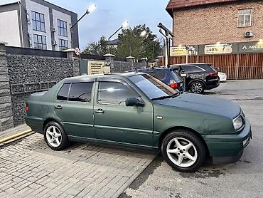 Volkswagen: Volkswagen Vento: 1996 г., 1.8 л, Механика, Бензин, Седан — 8