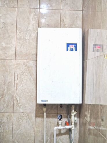 Anbar və emalatxanalar: Xətai rayonu, Babək prospektində səliqəli, hündür və işıqlı anbar — 21