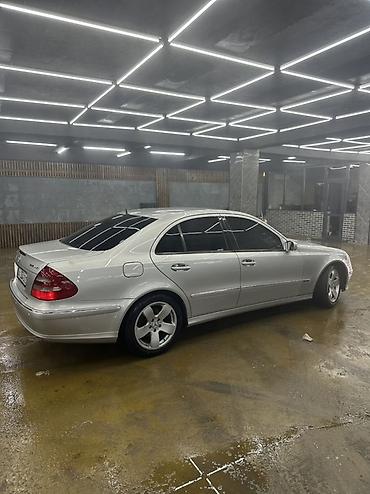 Mercedes-Benz: Mercedes-Benz E-Class: 2002 г., 5 л, Автомат, Бензин, Седан — 2