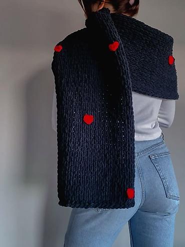mikrofiber: Əl işi iri ilməli toxunma məhsulları – isti pledlər, şərflər və dekor — 2