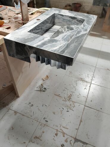 Çanaqlar, tülpanlar: Mərmər görünümlü monolit lavabolu banyo tezgahı - Material — 20