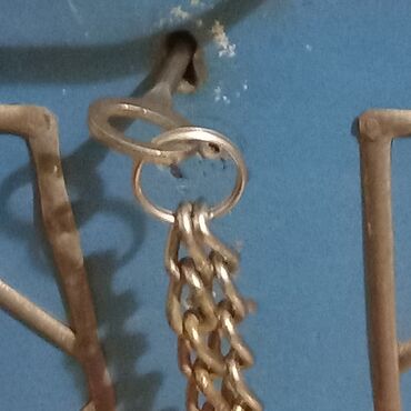 Sandıqlar: Cehizlik Sandıq satılır. - 1950-ci illərə aiddir. - Açarla bağlanır — 11