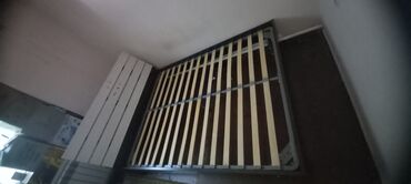 шкаф для одежды и обуви в прихожую: Двуспальная кровать, Б/у, С матрасом, длина - 2 см