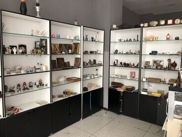Ofis və oyun kresloları: Шкафы для магазинов и офиса