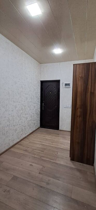 Uzunmüddətli kirayə mənzillər: Zabrat 1 qəs. N.Nərimanov 23. Ayxan market yaxınlığındakı 9 mərtəbəli — 1