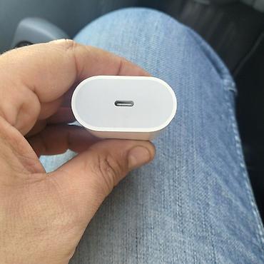 33 watt adapter: Adapter Apple, 20 Vt, İşlənmiş — 2