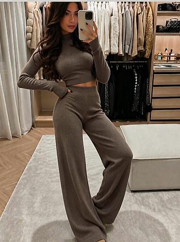 Komplet: 2.600 dinara
S M L XL