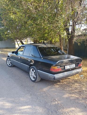 климат контроль 210: Mercedes-Benz 220: 1992 г., 2 л, Механика, Бензин, Седан — 6