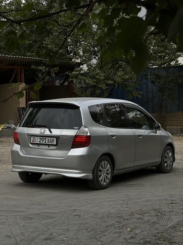Honda: Honda Fit: 2003 г., 1.3 л, Вариатор, Бензин, Хэтчбэк