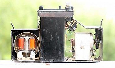 Ostali antikviteti: Jugoslovenska Armija Induktorski telefonski aparat PTI-49. U — 6
