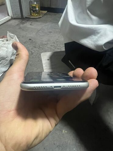 айфон 12 про цена в бишкеке бу: IPhone 11, Колдонулган, 256 ГБ, Ак, Кабель, 74 %