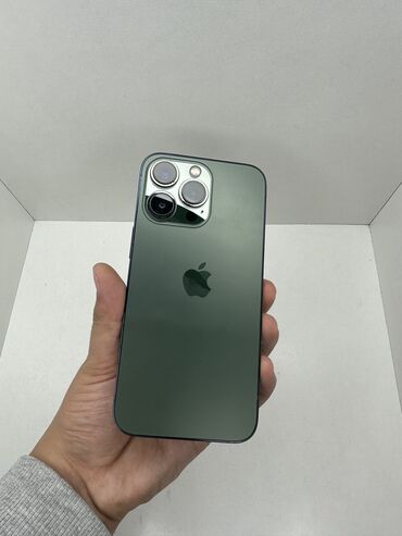 Apple iPhone: IPhone 13 Pro, Б/у, 128 ГБ, Alpine Green, Зарядное устройство, Защитное стекло, Чехол, В рассрочку, 82 %