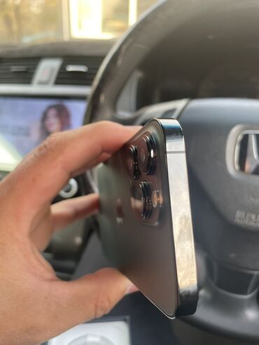 Apple iPhone: IPhone 13 Pro, Б/у, 256 ГБ, Графит, Зарядное устройство, Защитное стекло, Коробка, 85 % — 8