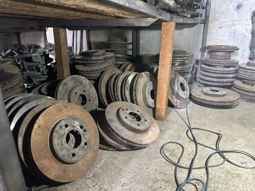 Другие детали кузова: Авторазбор .Ош .продаем Автомобильные Запчастей различных марок и — 15