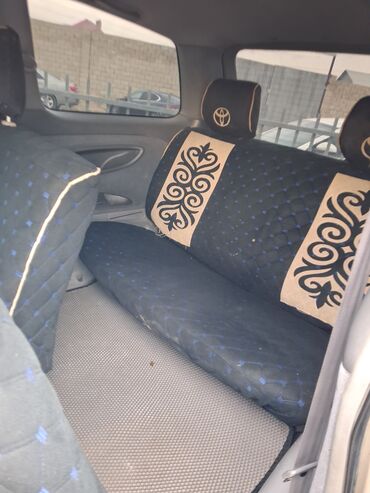 Toyota: Toyota Estima, правый руль, белый минивэн. Основные особенности: - — 10