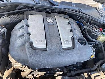 poklanjam auto: POKLOPAC MOTORA ZA VOLKSWAGEN TOUAREG | Poklopac motora za Touareg — 1