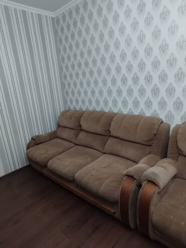 трехместный диван кровать раскладной: Түз диван, Колдонулган, Үч орундук жана андан көп