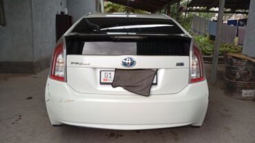 Toyota: Toyota Prius: 2011 г., 1.8 л, Вариатор, Гибрид, Хэтчбэк