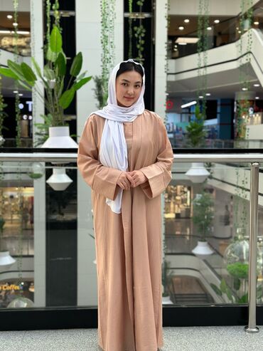 абая хиджаб: Шикарные платья и абаи со штанишками, цена первой абаи: черная абая