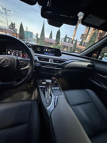Lexus: Lexus UX: 2019 г., 2 л, Вариатор, Гибрид, Кроссовер — 8