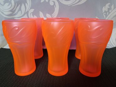 Čaše: Case nove oranz Coca Cola. Case nove,komada 6 u ceni. Visina. 14cm — 6