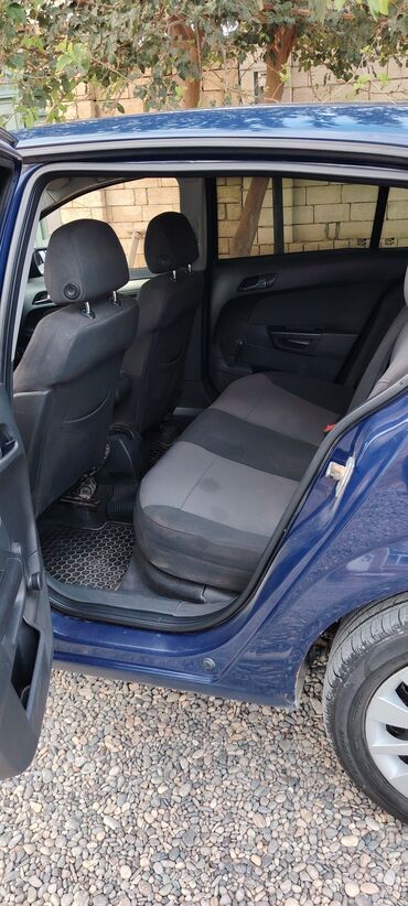 Opel: Opel Astra H (5 qapılı hetçbek) - Kuzov: 5 qapılı hetçbek, tünd mavi — 9