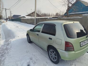 хорошие детские вещи: Toyota Starlet: 1999 г., 1.3 л, Автомат, Бензин, Седан