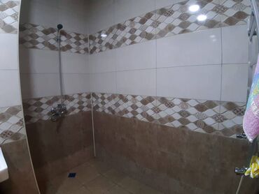 Uzunmüddətli kirayə mənzillər: Mənzil kirayə verilir. 2 otaq. İçərişəhər metrosuna, Tarqovuya piyada — 5