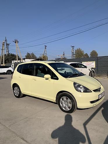 honda prilud: Honda Fit: 2002 г., 1.3 л, Автомат, Бензин, Хэтчбэк — 2