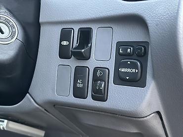 Toyota: Toyota Ipsum: 2002 г., 2.5 л, Бензин, Минивэн — 16