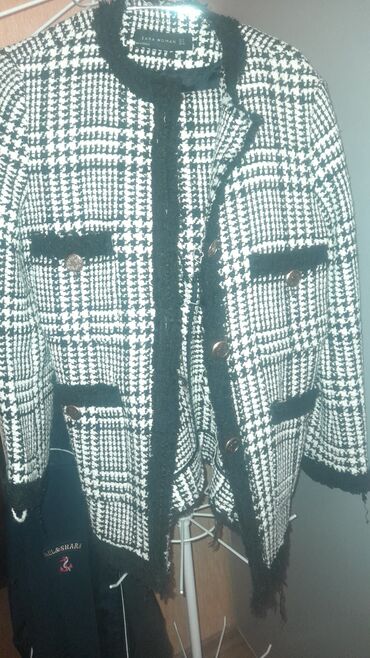 женские пуховики на синтепоне: ZARA WOMAN qadın jaketi - Model: Tweed stildə, qara-ağ “houndstooth”