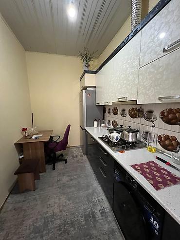 Həyət evləri və villaların satışı: Maştağa gülçülük 22 nömrəli məktəbin yanı 3 otaq 1 mətbəx şəxsi tikili — 3